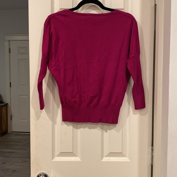 Beautiful pink sweater with flowers in silver sequin by Alfani - Picture 8 of 8